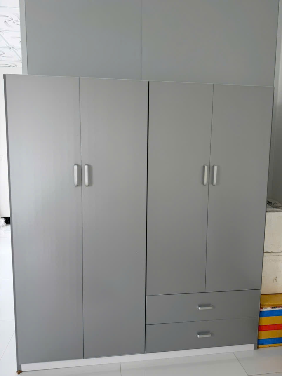 TỦ ÁO 4 CÁNH NHỰA ĐÀI LOAN TGR142