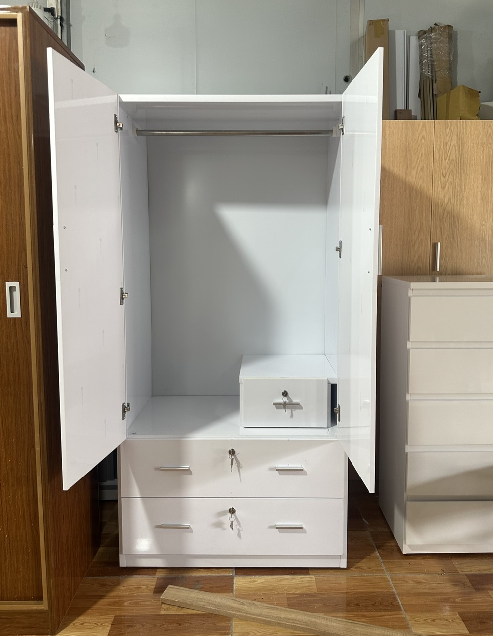 TỦ ÁO 2 CÁNH NHỰA CHIN HUEI TNL435 - Ảnh 2