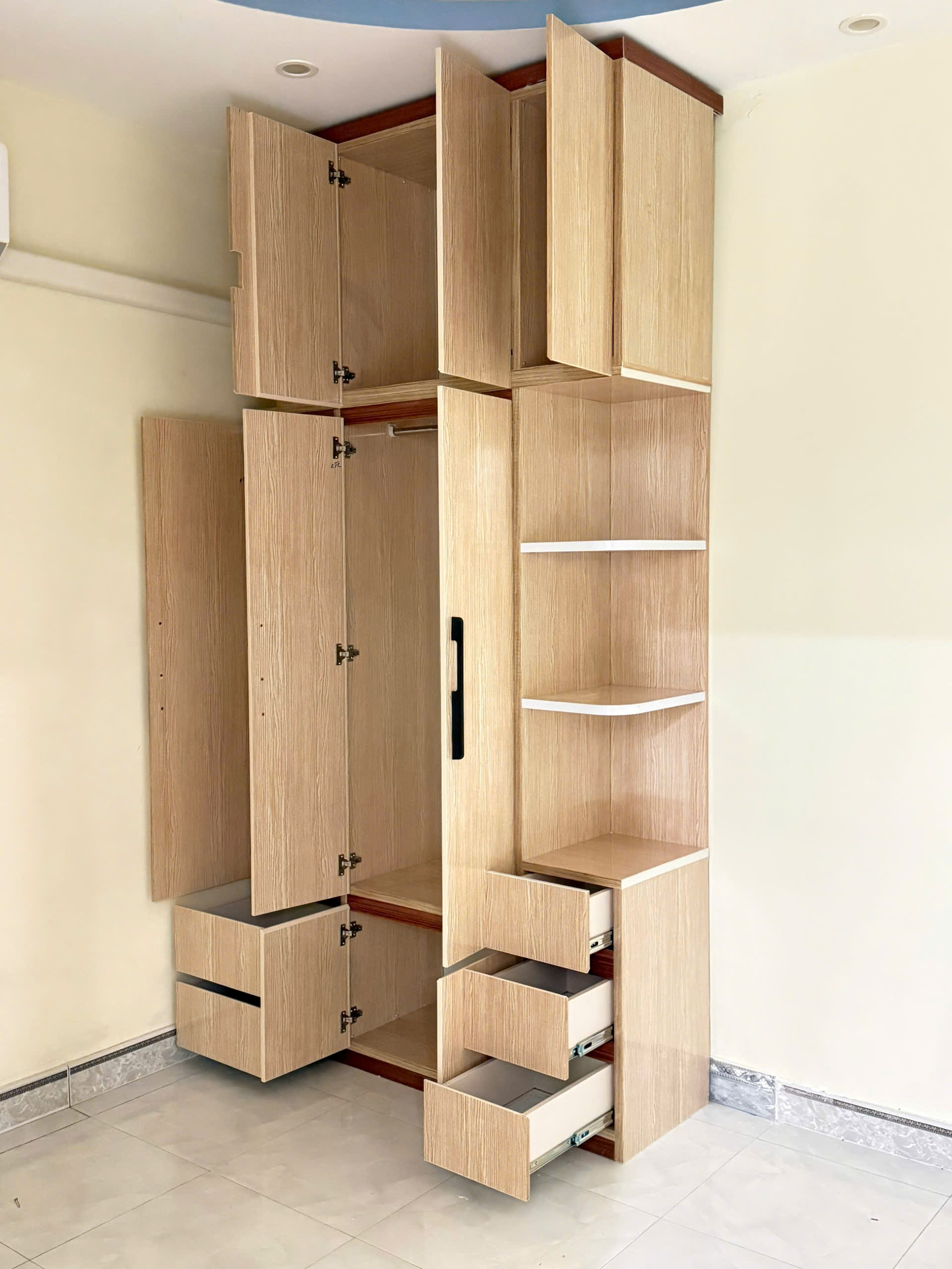 TỦ ÁO 4 CÁNH FULL TRẦN NHỰA ĐÀI LOAN TGR347 - Ảnh 2